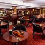 Towers & Leisure Centre 4*