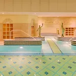 Towers & Leisure Centre Hotel 4*