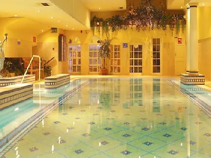 Ξενοδοχείο Towers & Leisure Centre 4*