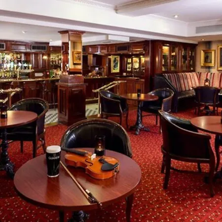 Towers & Leisure Centre 4*