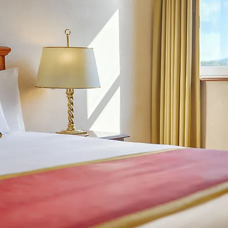 Ξενοδοχείο Towers & Leisure Centre 4*
