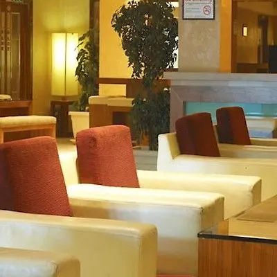 Towers & Leisure Centre Килларни