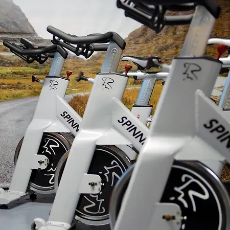 Towers & Leisure Centre Кілларні