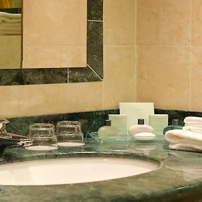 Hotel Towers & Leisure Centre 4*