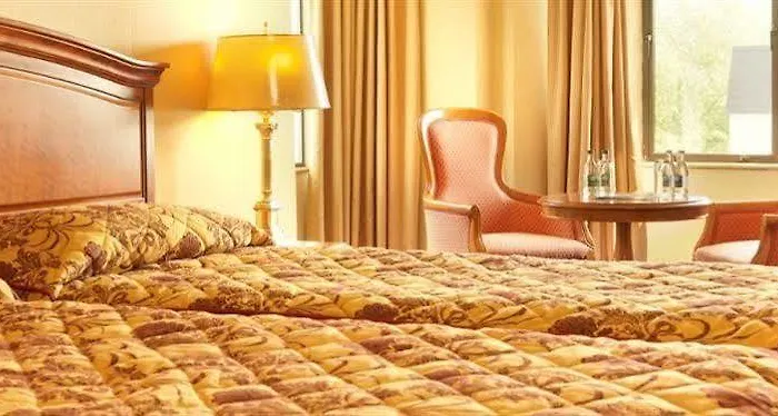 Towers & Leisure Centre 4* Killarney