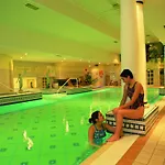 Towers & Leisure Centre 4* Killarney