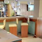 Towers & Leisure Centre 4*