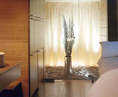 מלון Towers & Leisure Centre 4*