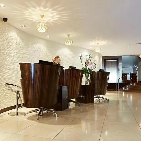 Towers & Leisure Centre 4* קיל איירן