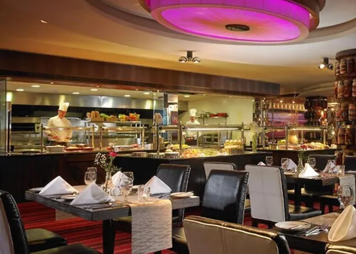 Готель Towers & Leisure Centre 4*