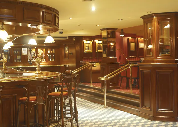 Towers & Leisure Centre Кілларні