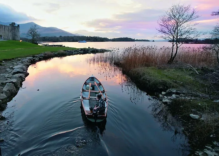 Towers & Leisure Centre Готель