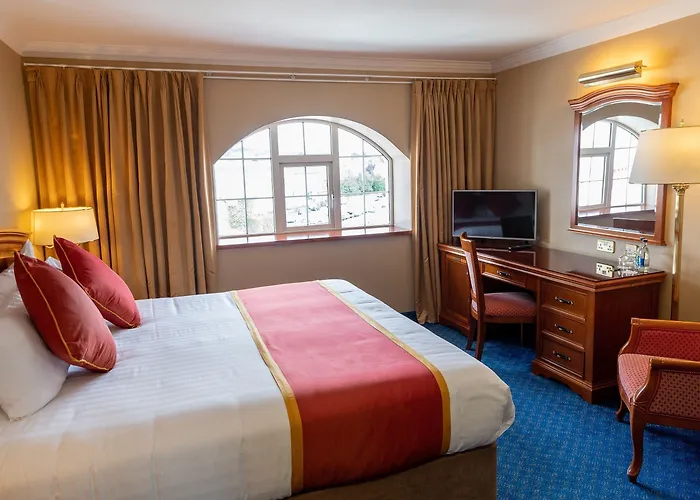 Towers & Leisure Centre Кілларні